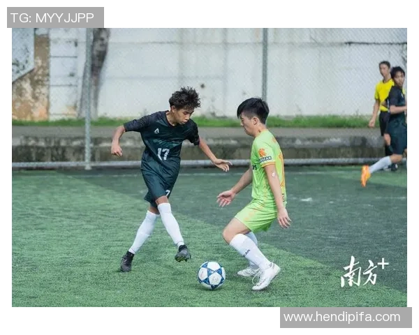 阿甘在绿茵场上的追梦之旅与足球的奇妙缘分